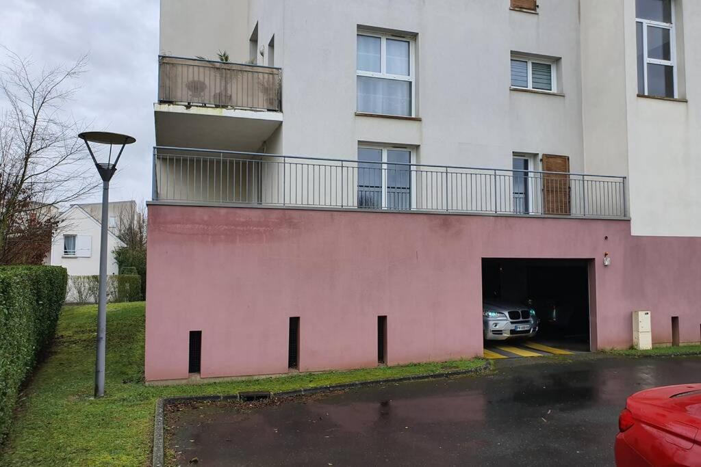 Appartement Contemporain Renove A Neuf Avec Cuisine Equipe - Val De Reuil Val-de-Reuil Bagian luar foto